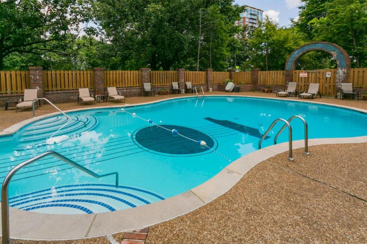 Elvis Hotel But Modernized 3 Beds Pool Parking Nashville Exterior photo